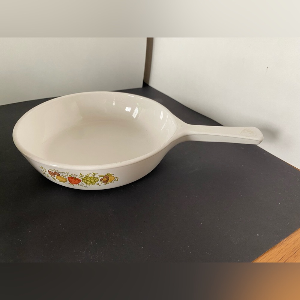 2/$30. Vintage Spice Of Life Pattern Corning-ware P-83-B 12cm